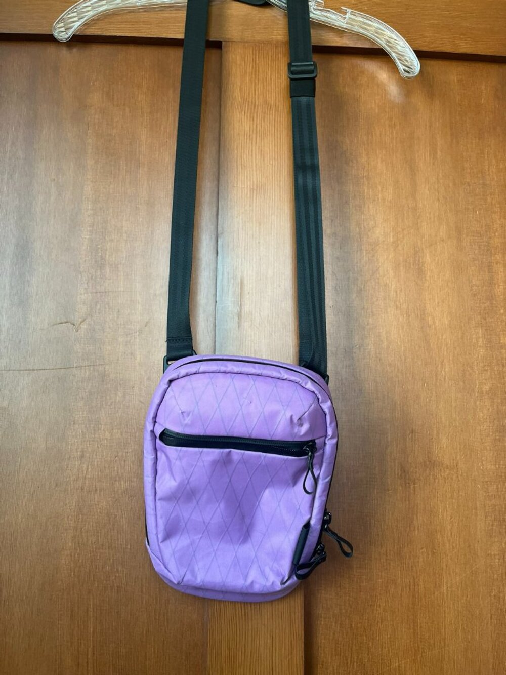 Alpaka Sling Crossbody Bag Travel Compact Lightweight Purple Gorpcore *EUC*
